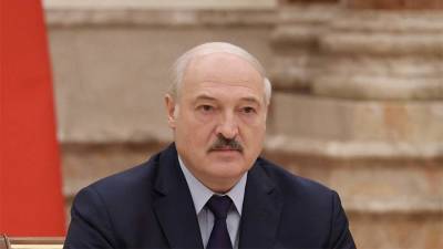 Лукашенко пообещал не оставить безнаказанным убийство сотрудника КГБ