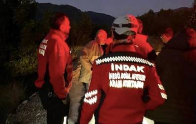 В Турции мужчина помогал спасателям искать самого себя