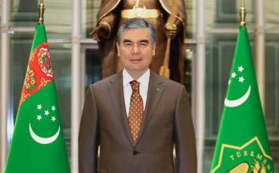 Парламент Туркмении наградил Гурбангулы Берымухамедова медалью «Отважный туркмен»