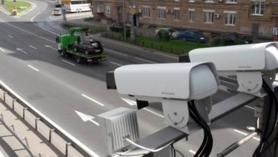 Камеры контроля ПДД установили на 40 опасных перекрёстках Петербурга
