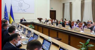 В Киеве утвердили план реализации стратегии по "деоккупации" Крыма