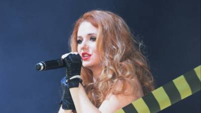 Певица Анна Плетнева получила травму головы на репетиции концерта