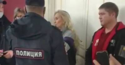 Директора Центрального дома работников искусств в Москве обвинили в краже мебели