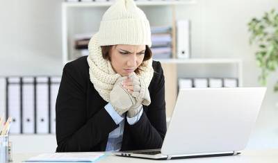 Треть работников пожаловались на холод в офисах