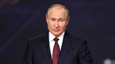 В Кремле назвали «чушью» слова о намеренном кашле Путина на встрече с Трампом в 2019 году