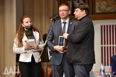 Донецку присвоено звание литературного города
