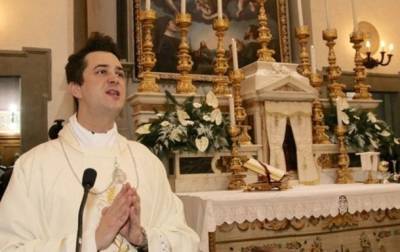Итальянский священник украл из казны $117 тысяч и потратил их на наркотики