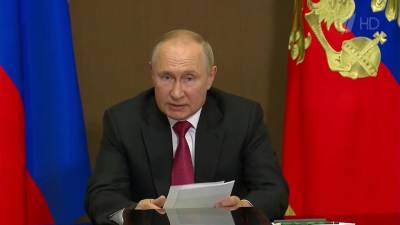Владимир Путин в режиме видеоконференции проводит совещание по развитию космической отрасли