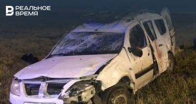 Автомобиль из Татарстана вылетел в кювет в Чувашии, один человек погиб, трое пострадали