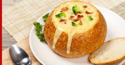 Вкусно и сытно: сырный суп с брокколи
