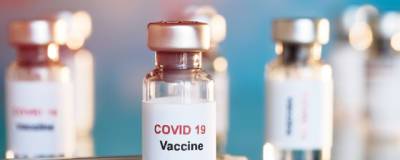 Стимулирующие выплаты медикам, проводящим вакцинацию от COVID-19, введены в Москве