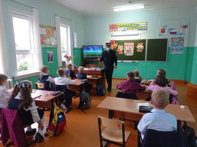 На «минутках безопасности» ульяновские первоклассники изучают маршрут «Дом - школа - дом»