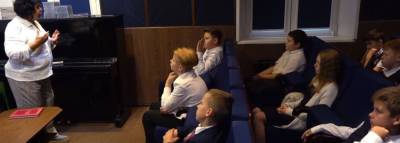 Ученики красногорской гимназии №5 посетили Российский госархив кинофотодокументов
