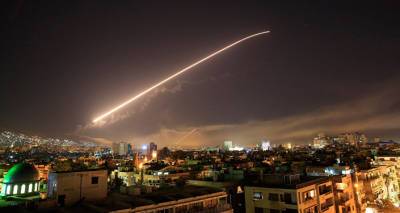 Израиль нанес авиаудары по пригороду Дамаска, ПВО сбила большую часть ракет