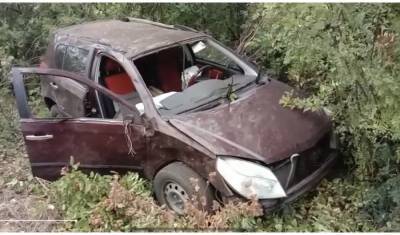 В Башкирии в больницу попал водитель, улетевший в кювет на трассе