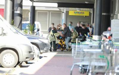 При нападении в супермаркете в Новой Зеландии ранены шесть человек