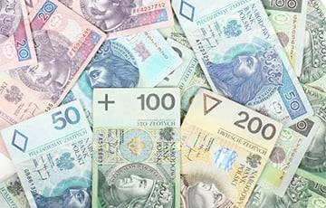 Стало известно, когда средняя зарплата в Польше превысит 1500 евро