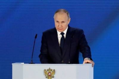 Путин: "Заинтересованные компании" могли бы помочь РЖД с модернизацией парка локомотивов на востоке РФ