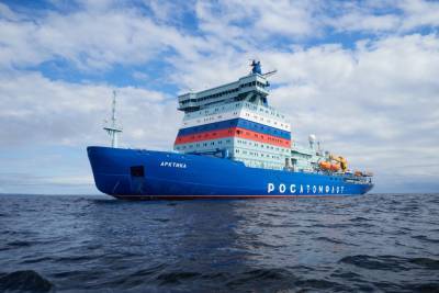 Путин призвал начать морские перевозки грузовыми рейсами Петербург-Владивосток
