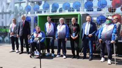 Матыцин встретился с чемпионами Паралимпийских игр