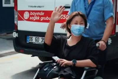 «Вот до чего докатилась»: Анита Цой оказалась в инвалидном кресле