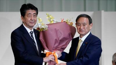 Премьер-министр Японии неожиданно подает в отставку