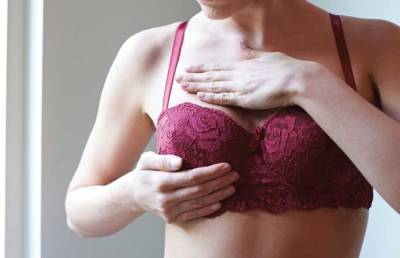 Врач назвал неожиданную причину рака груди: важно знать