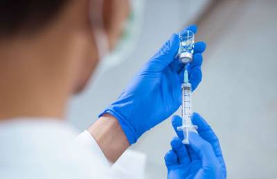Минздрав рассказал об опасности при повторной вакцинации от COVID