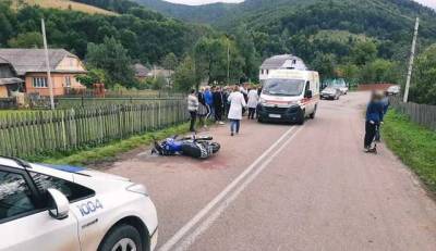 На Прикарпатье 16-летний мотоциклист сбил двух девушек: в полиции раскрыли подробности