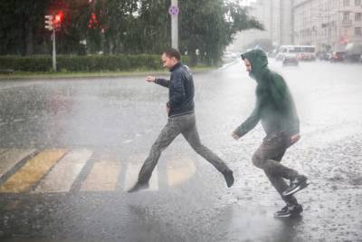 В Свердловской области объявлено штормовое предупреждение из-за ливня и ветра