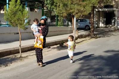 Туркменистан захлестнула волна COVID-19. В переполненных больницах царит хаос. Обзор текущей ситуации