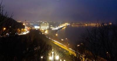 В Киеве 4 сентября перекроют проезд от моста Патона до Рыбальского острова