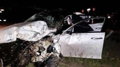 В ХМАО смертельное ДТП — в перевернувшейся машине два человека погибло и двое выжило