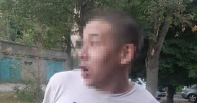 Устал: в Одессе преступник заснул во время ограбления