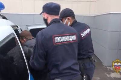 В Москве задержали мигранта, изнасиловавшего девушку прямо на улице