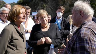 Ангела Меркель снова посетила пострадавших от стихии