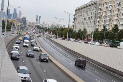 Движение транспорта по Новодмитровской улице ограничат с 4 октября на полгода