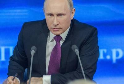 В Санкт-Петербургской высшей школе перевода РГПУ рассказали о «привлекательной» переводчице Путина