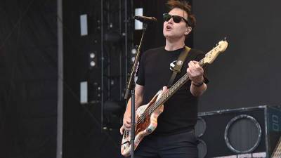 Солист Blink-182 Марк Хоппус объявил о победе над раком
