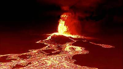 Вулкан на Канарах перешел во взрывную фазу, последние новости на 29 сентября 2021 года