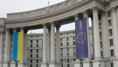 В МИД прокомментировали информацию о возможности отмены безвиза с ЕС для украинцев