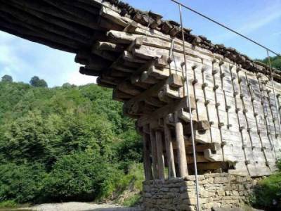 Деревянный мост в Дагестане, построенный без единого гвоздя
