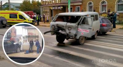 В Чебоксарах черный Land Rover подбил машину медиков: водитель вылетел через стекло
