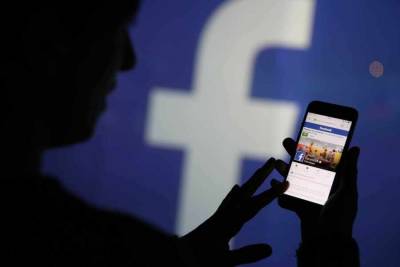 Роскомнадзор может оштрафовать Facebook на миллиард рублей