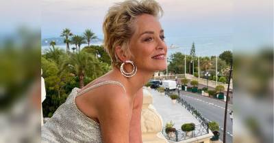 Підозріло близькі: Шерон Стоун і князь Монако Альбер знову вийшли у світ разом — на прем'єру «Не час помирати»