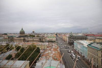 Новый владелец помещения в доме Зингера в Петербурге отказался от витрин