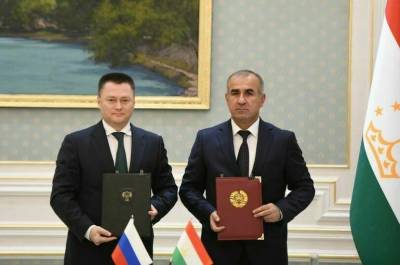 Генпрокуроры РФ и Таджикистана подписали меморандум о сотрудничестве прокуратур двух стран