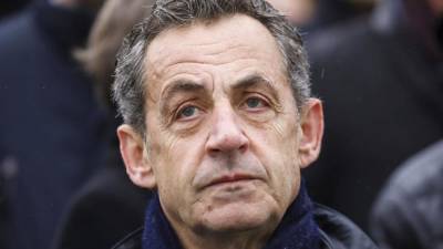 Николя Саркози приговорен к году тюремного заключения
