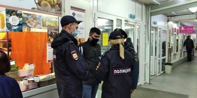 Продавец и посетитель ТЦ "Калевала" в Сыктывкаре понесут наказание за нарушение масочного режима