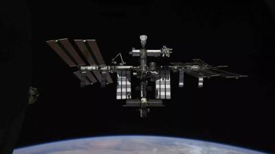 Орбиту МКС скорректируют 12 октября